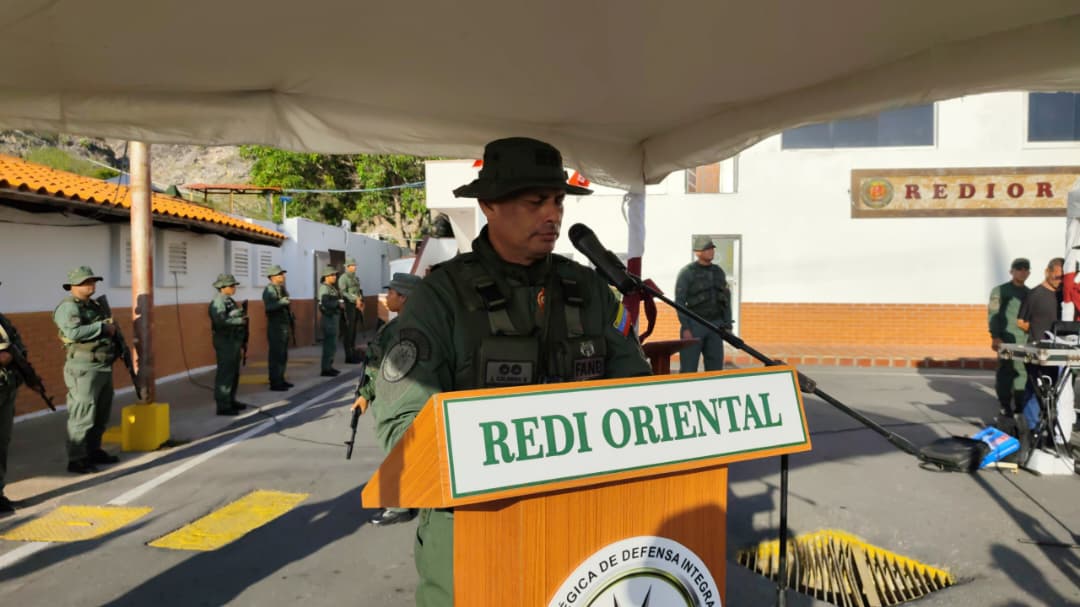 G/D Caldera Vivas recibió estandarte como nuevo comandante de la Zodi 52 Monagas 2 redi3