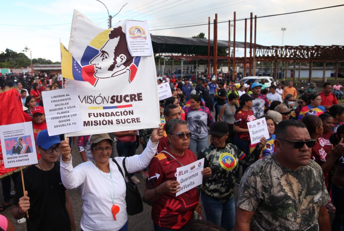 En Santa Bárbara exigen liberación de Nicolás Maduro y Cilia Flores 3 santa3