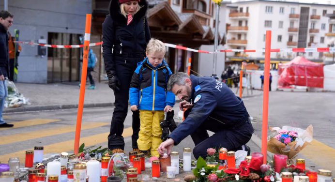 Suiza decretó 5 días de duelo por incendio en el bar mientras identifican a las víctimas