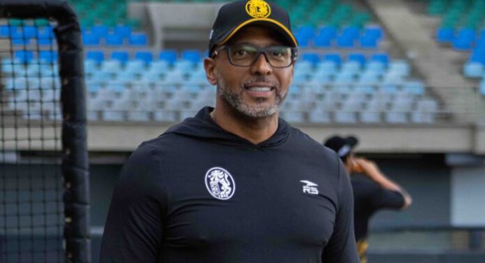 Leones del Caracas anunció el despido de José Alguacil