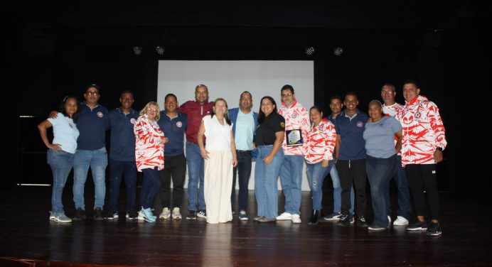 Escuela Mejía presentó informe de gestión y plan de acción 2026