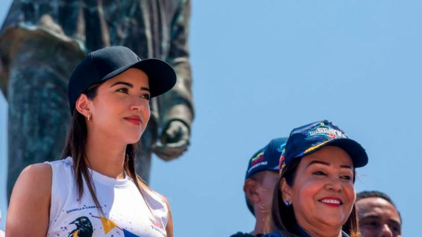 Ministra Daniella Cabello