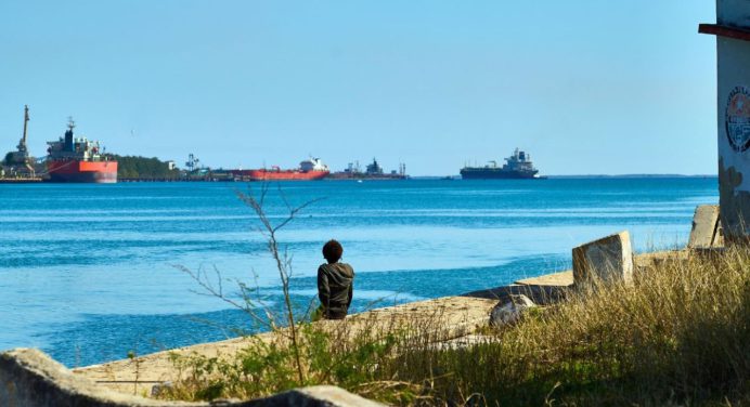 EE.UU aligera restricciones: Permite la venta de crudo venezolano a sector privado en Cuba