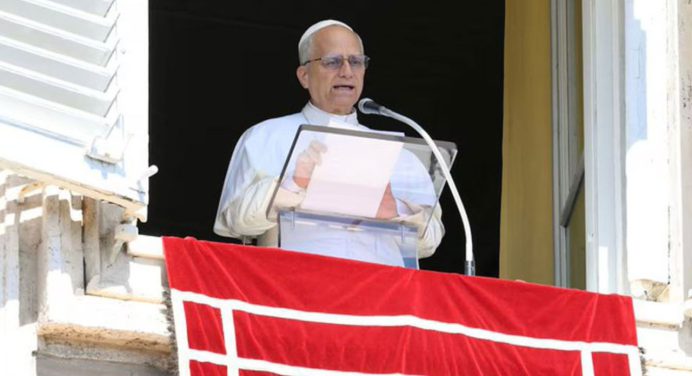 León XIV: Las estrategias de potencias militares no dan futuro a humanidad