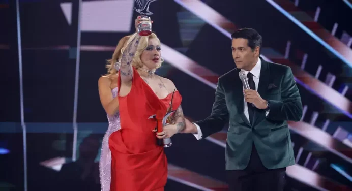 Mon Laferte hizo historia en Viña del Mar al lograr la ansiada Gaviota de Platino