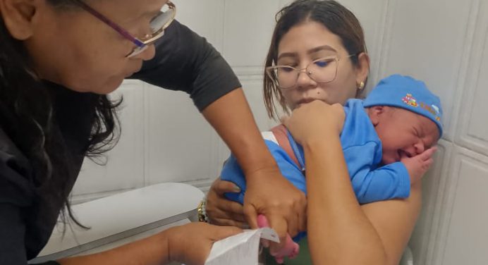 Registran más de 90 pruebas de sangre a neonatos en el CDI “Carmelo Regardiz”