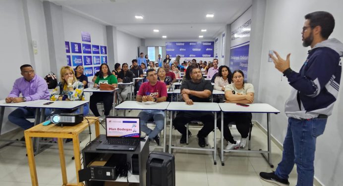 Emprendedores monaguenses participan en el conversatorio “Plan Bodega”