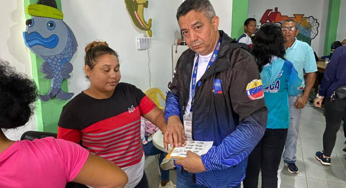 Atienden a 2 mil pescadores de Sotillo con jornada de cedulación