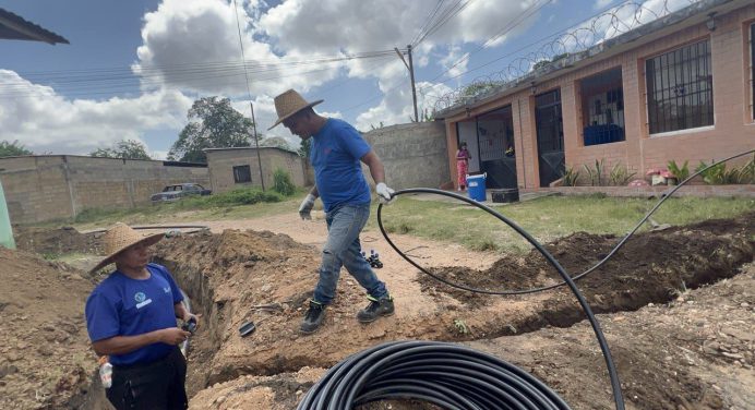 MinAguas garantiza servicio a 120 familias del sector Renacer en Juanico