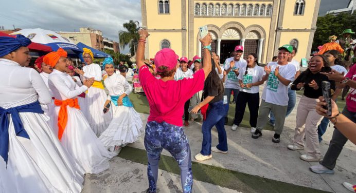 Con más de 700 promotores Festival «Carnavales Ríe – Viva Venezuela 2026» se oficializó en Monagas