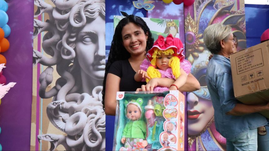 Alcaldía premió a los mejores disfraces en el Parque La Guaricha 1 disfraces