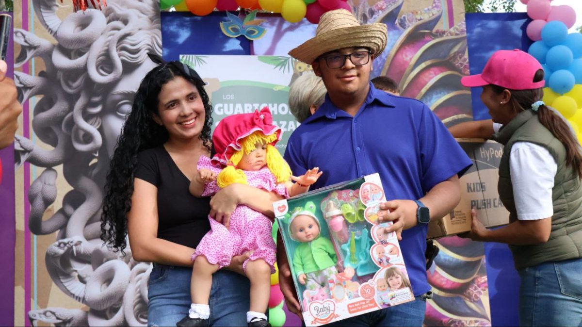 Alcaldía premió a los mejores disfraces en el Parque La Guaricha 4 disfraces5