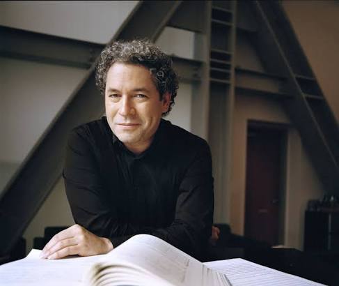 Gustavo Dudamel ganó el Grammy a la Mejor Interpretación Coral con su participación en Ortiz: Yanga 1 Dudamel