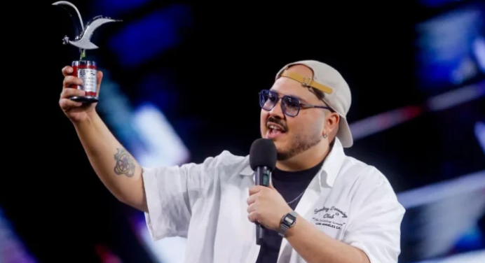 Humorista venezolano Esteban Düch triunfó en el festival de Viña del Mar