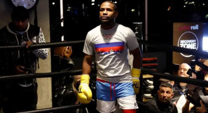 Floyd Mayweather anunció su regreso a los cuadriláteros