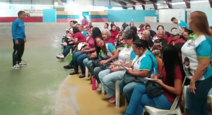 Fondeem impulsa crecimiento económico con jornada educativa en Boquerón