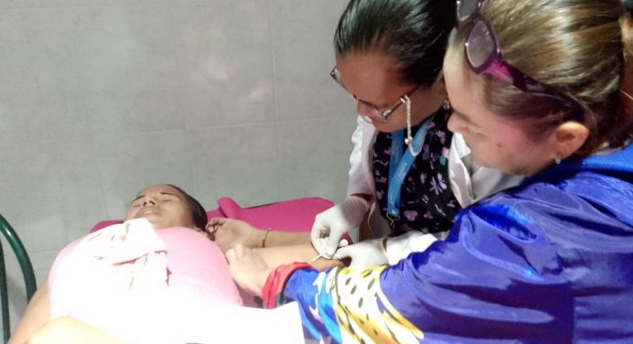 Colocan implantes subdérmicos y dispositivos intrauterinos a más de 100 mujeres en La Pica