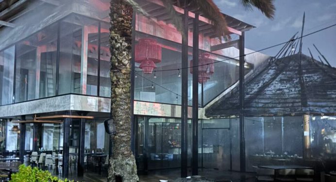 Revelación de sexo termina en incendio del restaurant Oura en Lechería