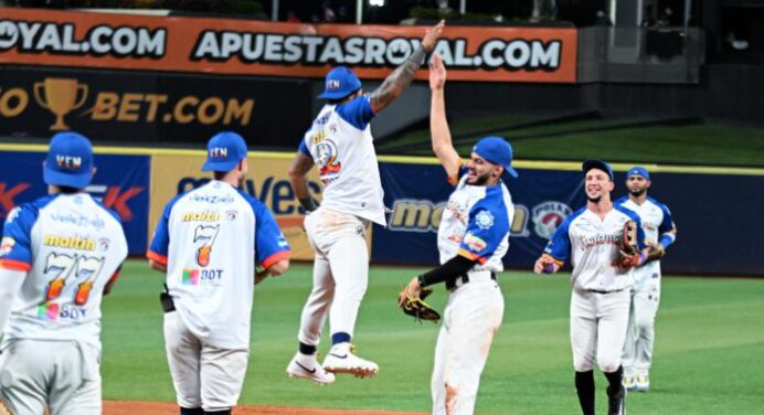 Magallanes remó contra la corriente para superar a Cuba