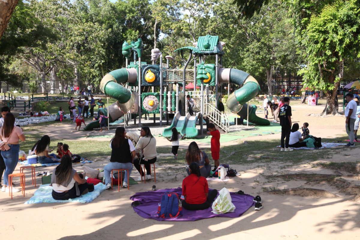 Monaguenses comparten en familia Carnavales seguros y en paz 2026 2 ninos2 1