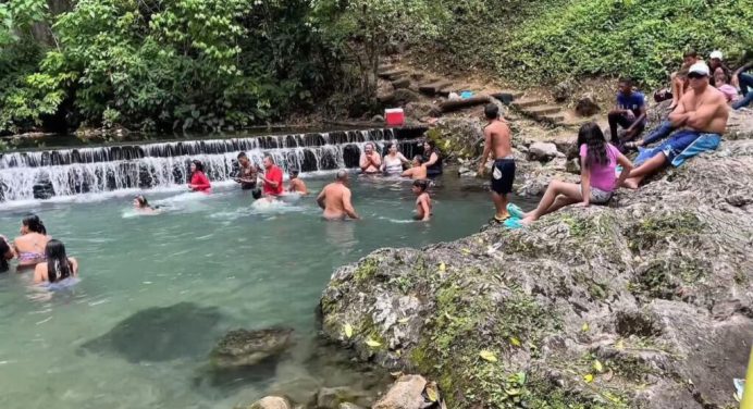 Más de 2 mil personas visitaron Las Puertas de Miraflores en el municipio Acosta