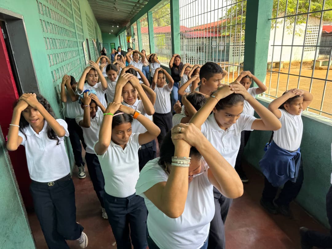 PCAD Maturín realizó simulacro preventivo en la UE. Salvador Garmendia 3 simulacro3