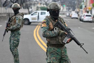 toque de queda en Ecuador