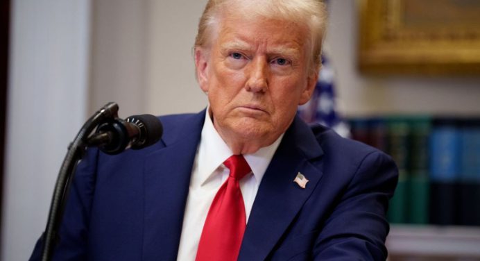 Trump llama cobardes a los países de la OTAN por no ayudar en el estrecho de Ormuz