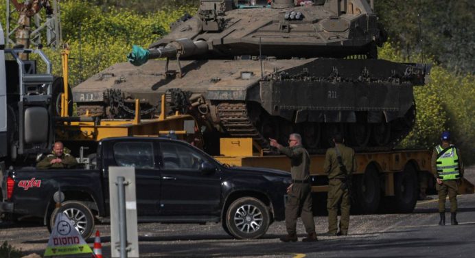 Escalada de conflicto: Israel y EE.UU preparados para intensificar ataques a Irán