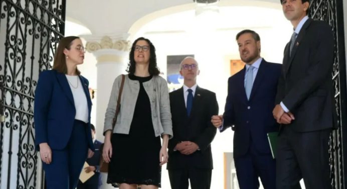 Cuerpo diplomático de Reino Unido realizó una visita a Venezuela