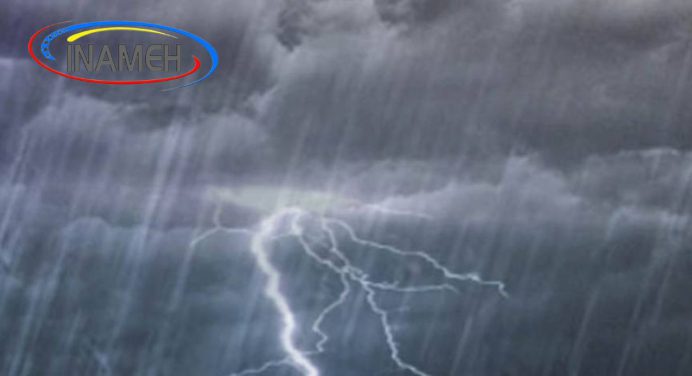 Inameh: Lunes con lluvias y actividad eléctrica en varios estados venezolanos