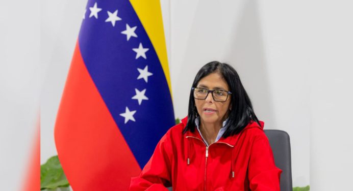 Delcy Rodríguez contra el paro de transporte: Dejen trabajar a quien quiera hacerlo