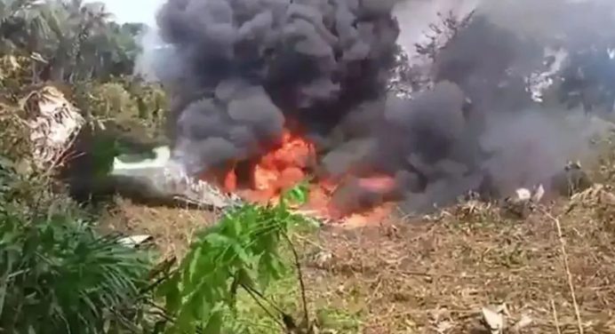 Tragedia aérea: Un avión Hércules con más de 100 militares se estrelló en Colombia