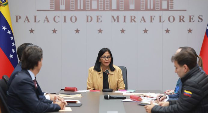 Presidenta (E) Delcy Rodríguez sostiene reunión con Gabinete Económico en Miraflores
