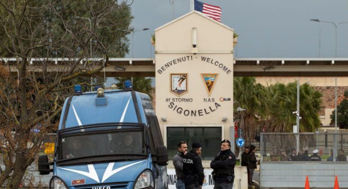 Italia rechaza uso de la base de Sigonella por EE.UU. para vuelos a Oriente Medio