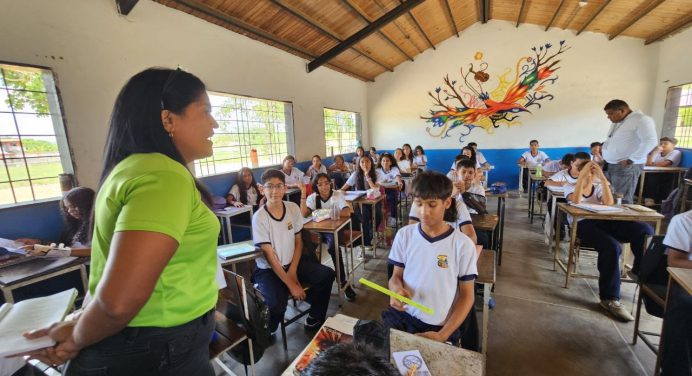 Alcaldía de Maturín refuerza valores en la U. E. Cacica Anasoli