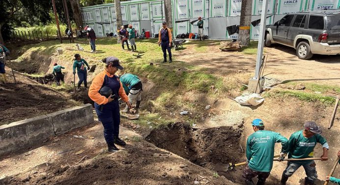 PCAD Maturín inspeccionó caños en la avenida Alirio Ugarte Pelayo