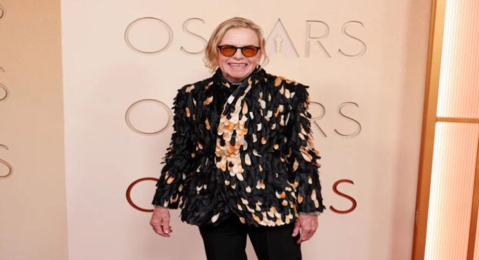 Amy Madigan se alza con el Óscar a mejor actriz de reparto por ‘Weapons’