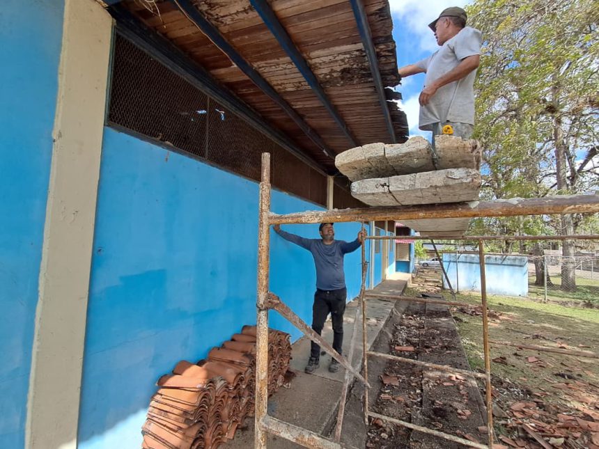 Inicia rehabilitación integral en la Escuela Aniceto Guevara Vega de Aragua de Maturín 1 escuela Piar