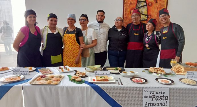 Cocina salada del Icum da nuevo giro en técnicas del arte culinario‎