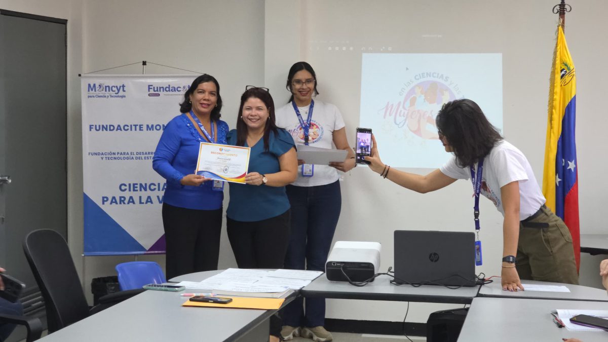 Profesoras de la UPEL-IPM reconocidas por su aporte a la Ciencia y Tecnología 3 docente3