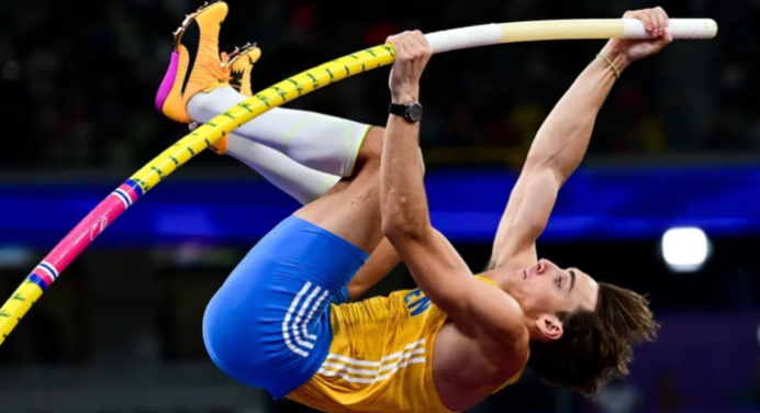Duplantis bate su propio récord del mundo tras saltar 6,31 metros en pértiga