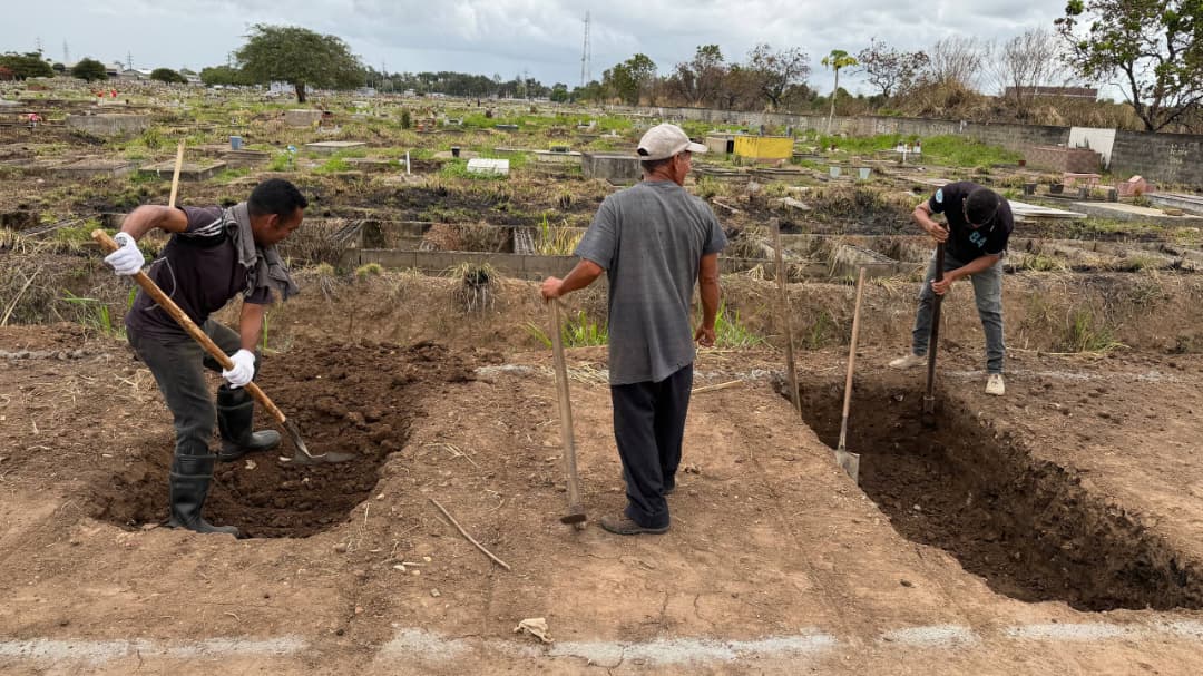 Alcaldía de Maturín construye 100 fosas en el cementerio municipal 2 fosa3