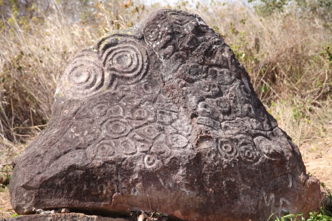 Petroglifo “Piedra de la Luna” revela raíces milenarias de la población monaguense 5 petroglifo piedra de la luna5
