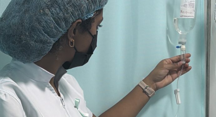 Activan a 600 profesionales de la salud en plan de contingencia de Semana Santa