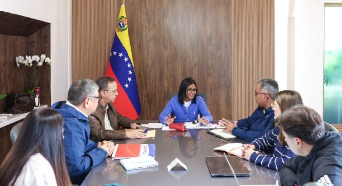 Presidenta (e) anuncia inicio de plan de ahorro energético