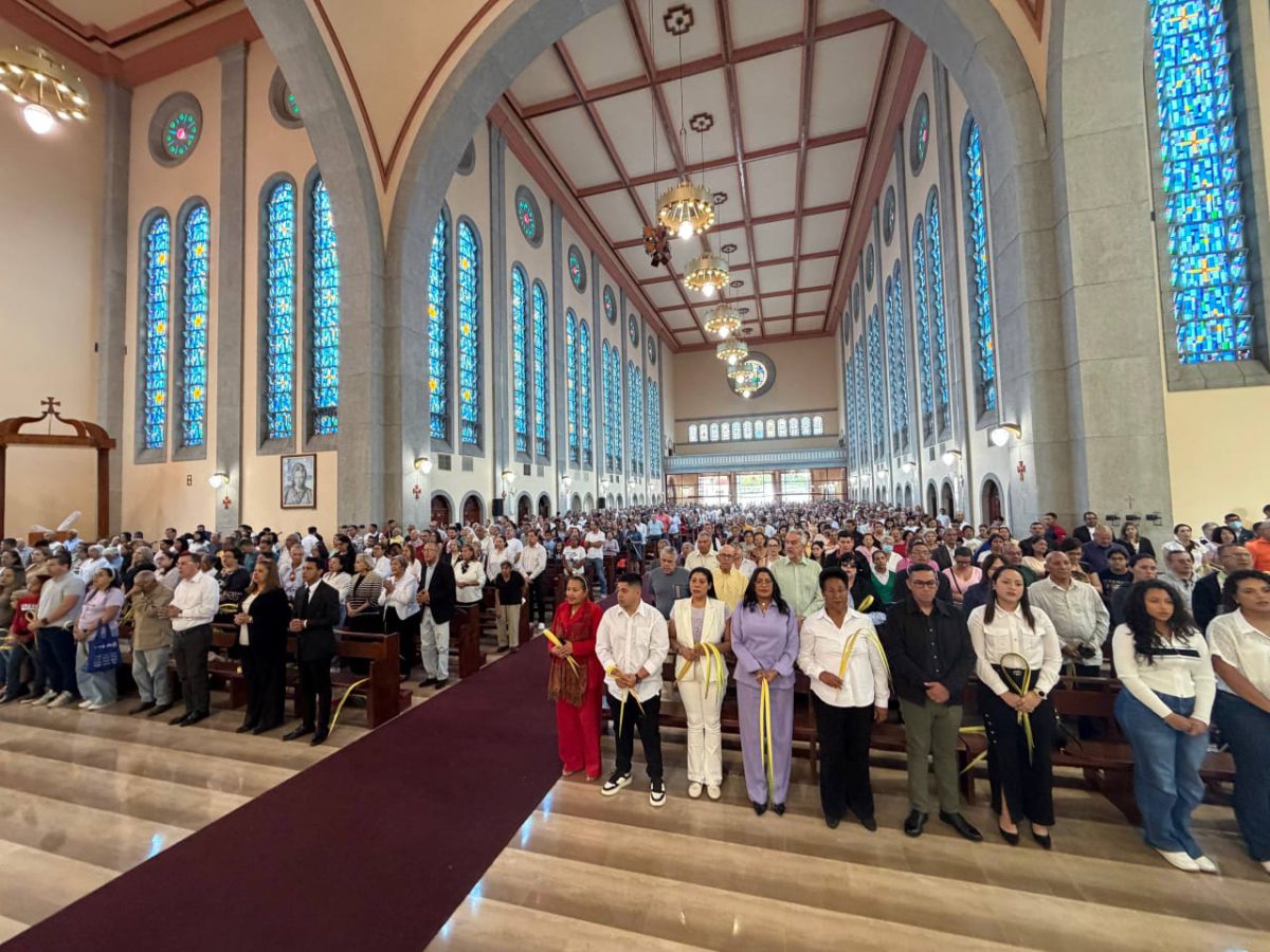 En Monagas feligreses reciben a Jesús en sus corazones este Domingo de Ramos 2 ramos2