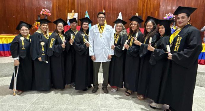 Gobierno regional certifica primera Promoción de Preventores de Salud Mental