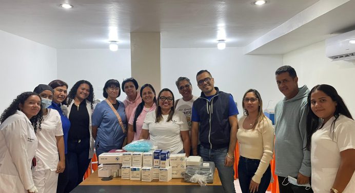 ‎Dotan con equipos de alta tecnología el laboratorio de Santa Bárbara de Tapirín‎