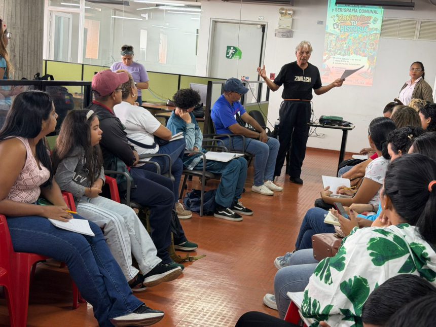 Secretaría de Comunas capacita a voceros de cultura en artes plásticas 1 taller